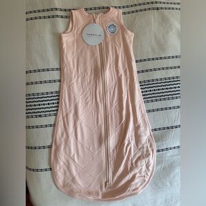 NWT Dreamland Baby bamboo sleep sack - size 6-12mo